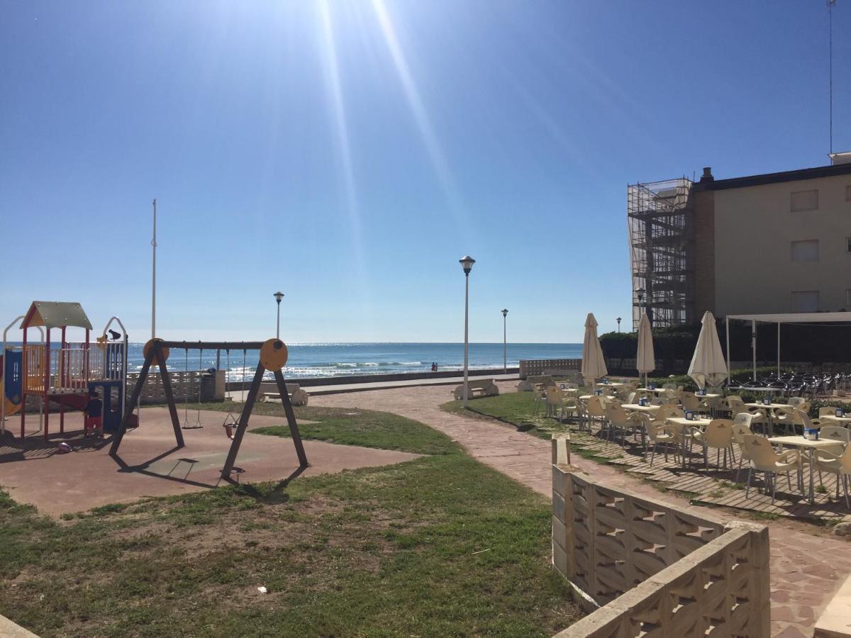 Cozy Apartment In A Beachfront Complex Mareny Blau Zewnętrze zdjęcie